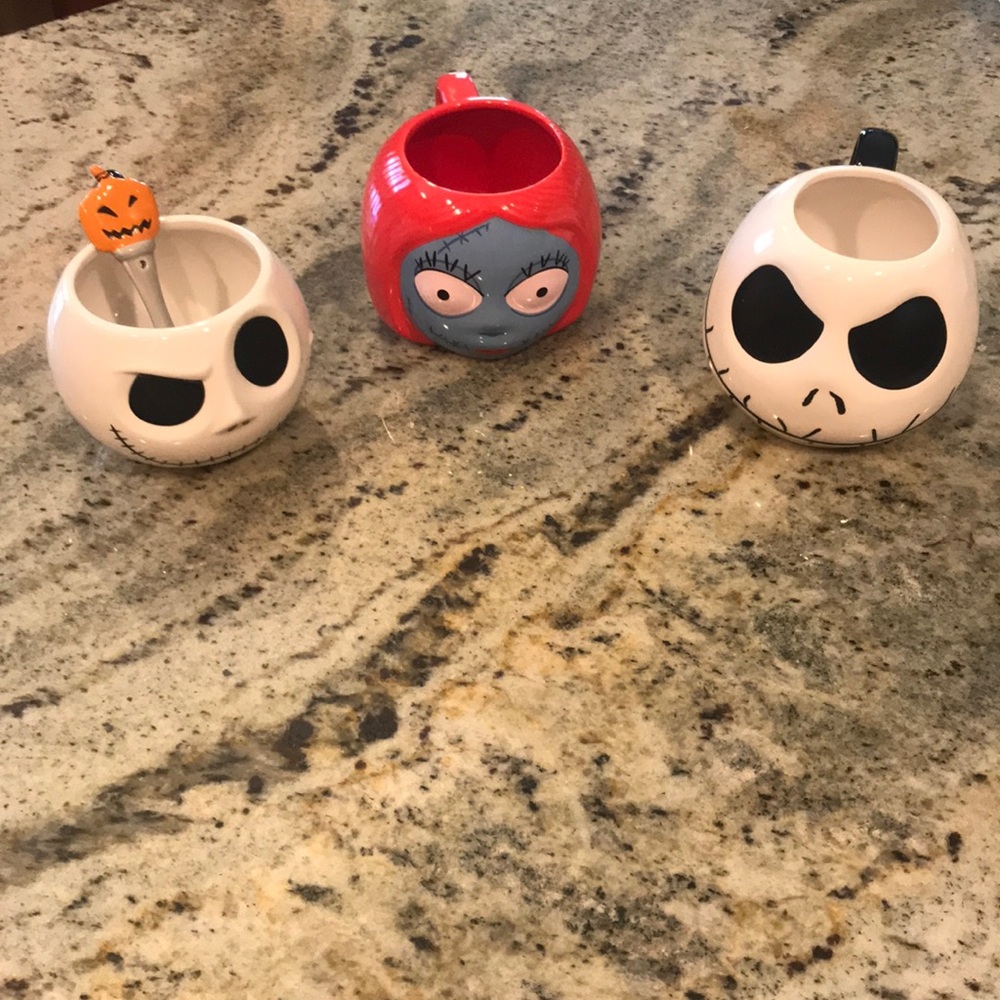 Nightmare before Christmas mugs. 2 Jack/1 Sally